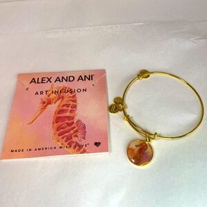 🔴⬇️ ALEX AND ANI gold tone seahorse bracelet 🌊 good energy ✨ summer jewelry